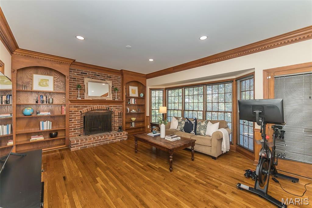 Warson Oaks - Residential