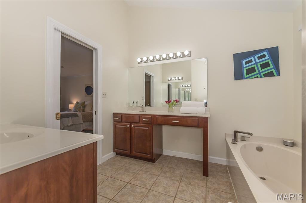 Warson Oaks - Residential