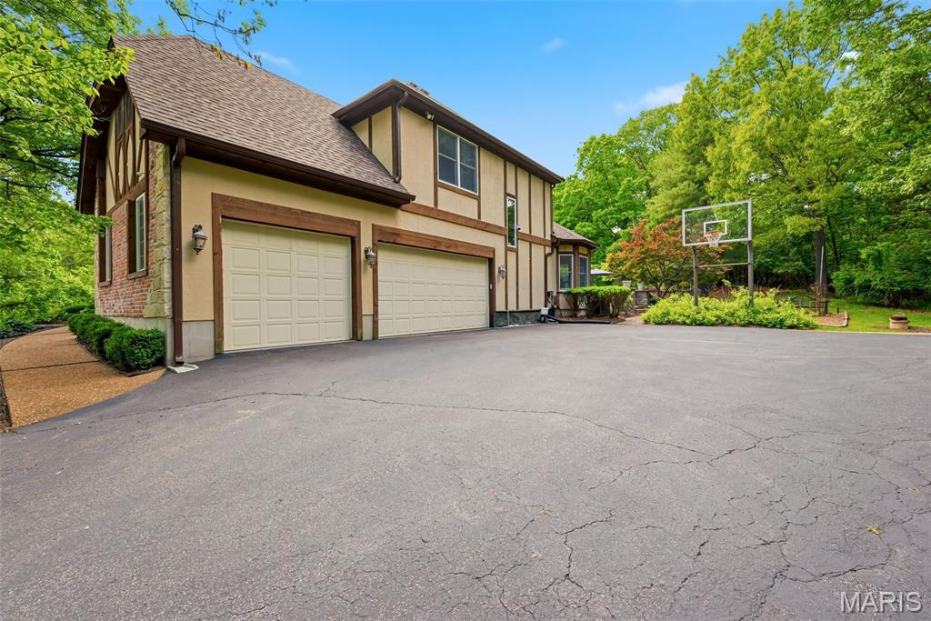 Saddle Ridge Acres - Residential