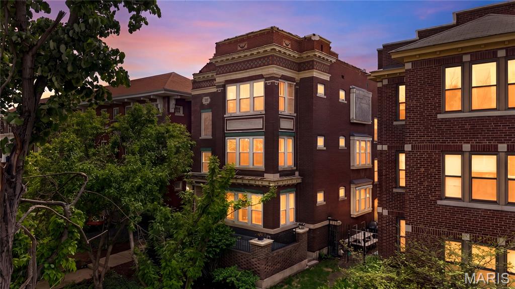 Waterman-Pershing 01 Flr - Residential