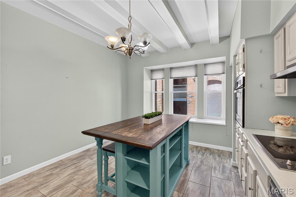 Waterman-Pershing 01 Flr - Residential