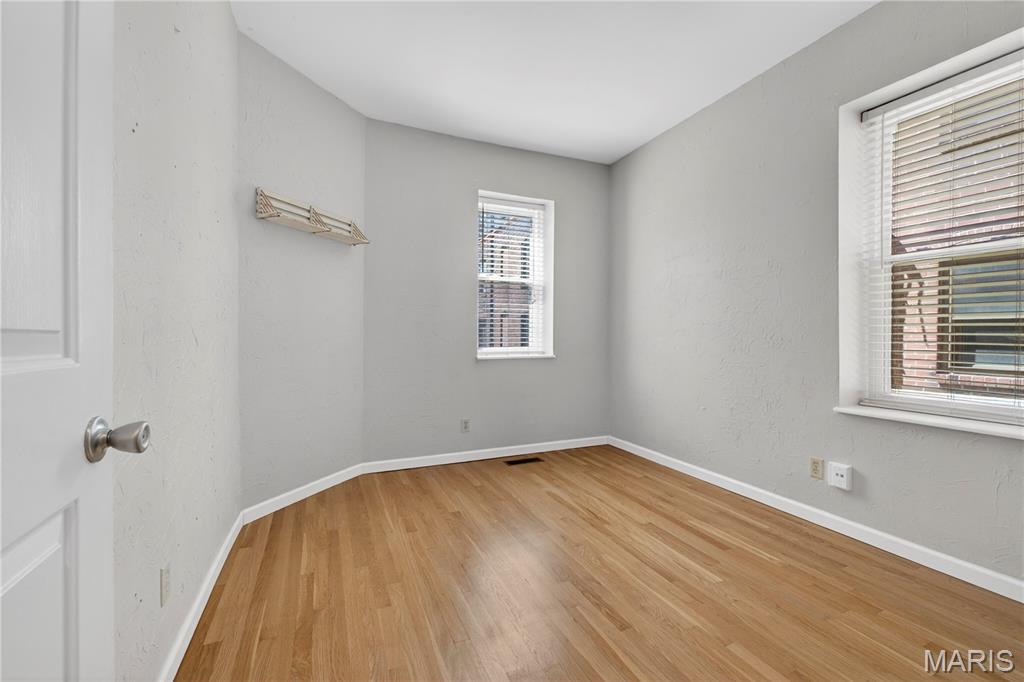 Waterman-Pershing 01 Flr - Residential