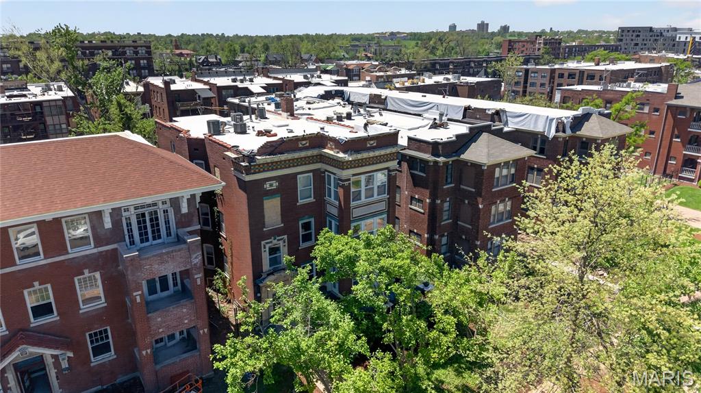 Waterman-Pershing 01 Flr - Residential