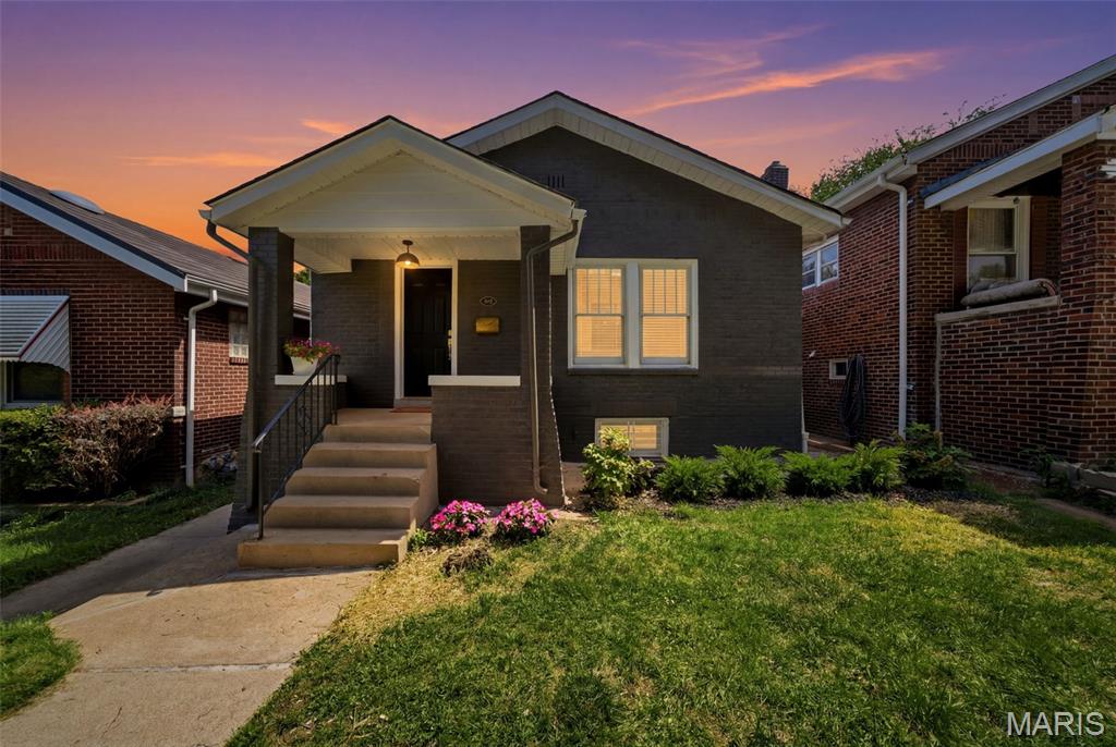 Photo of 4050 McDonald Avenue, St Louis, MO 63116 (MLS # 26041617)