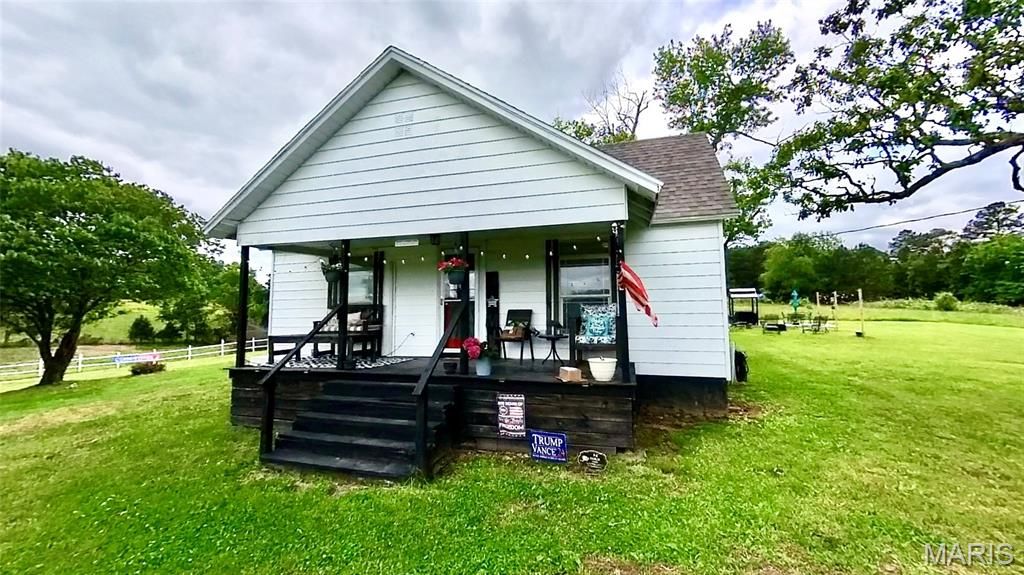 Photo of 1659 County Road 1030, Willow Springs, MO 65793 (MLS # 26028715)