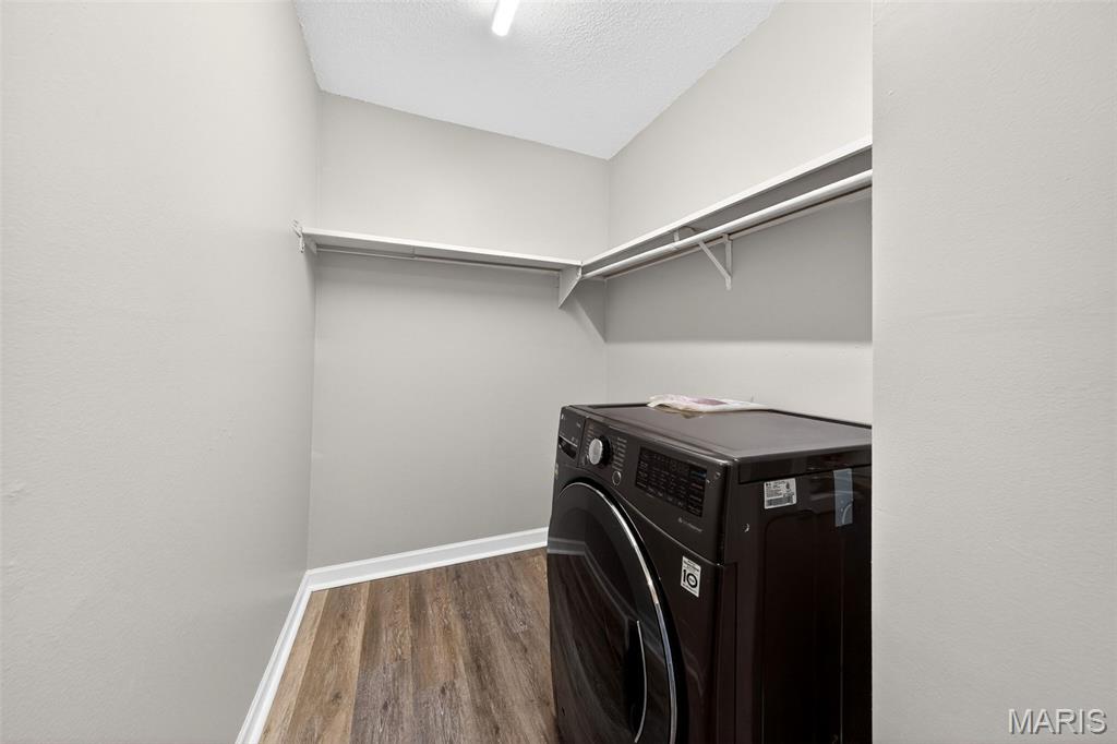 Oakville Commons Condo - Residential