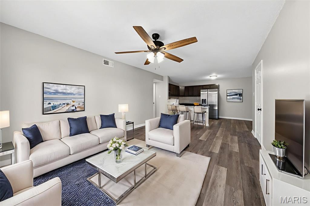 Oakville Commons Condo - Residential