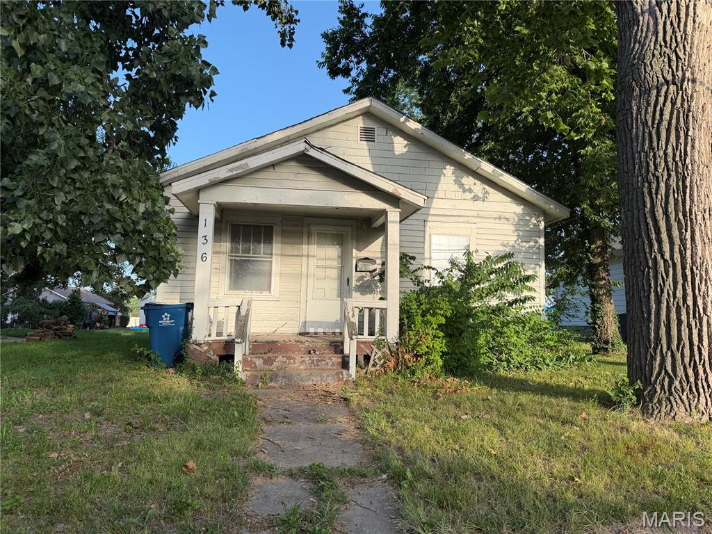 Photo 1 of 4 — 136 Illinois Street, East Alton, IL 62024