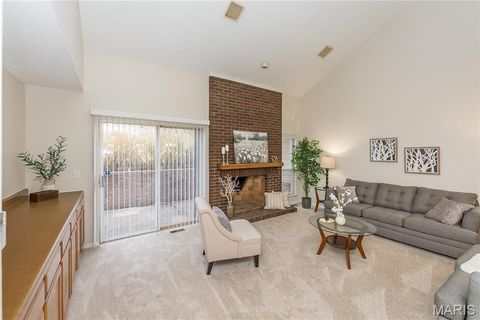 Tiny photo for 1048 King Henry Court, Creve Coeur, MO 63146 (MLS # 25078164)