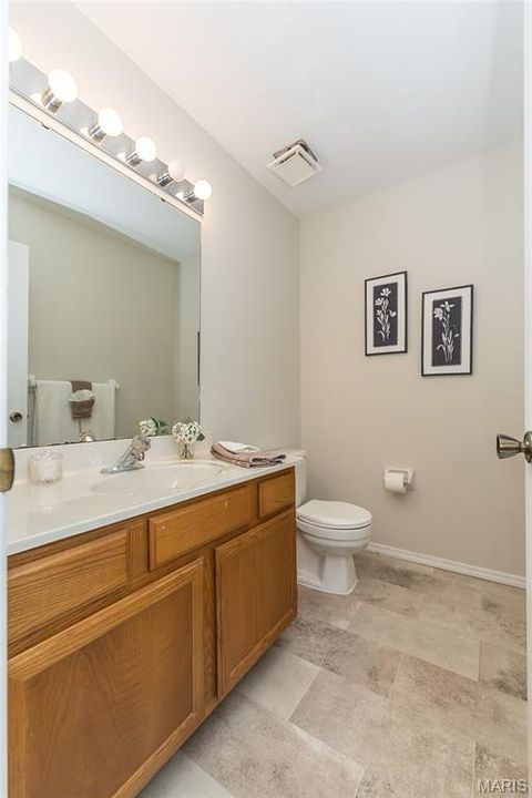 Tiny photo for 1048 King Henry Court, Creve Coeur, MO 63146 (MLS # 25078164)