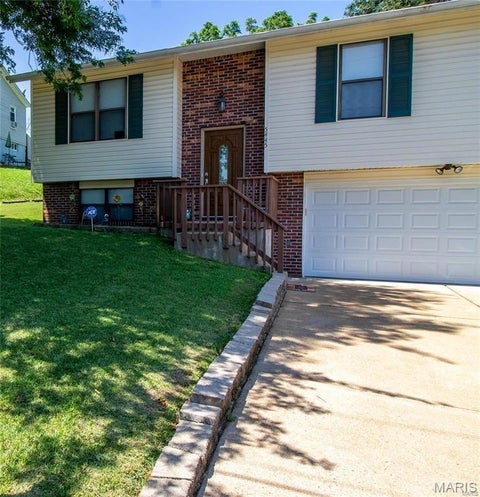 Photo of 5445 Redbird Cove, Imperial, MO 63052 (MLS # 26058806)
