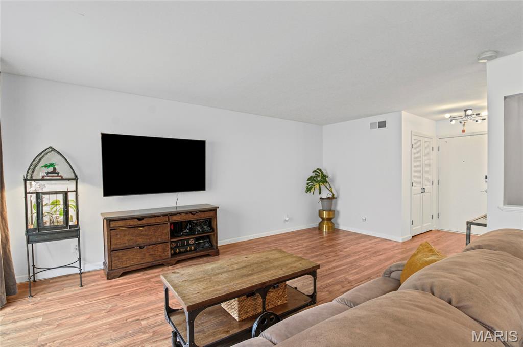 Forum West Condo Sec Two - Residential