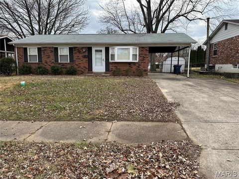 1652 Oliveto Lane Hazelwood MO 63042