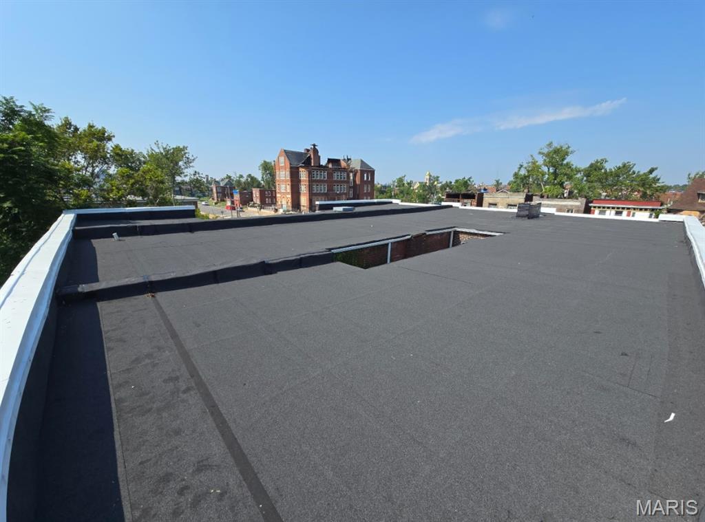 Aubert Place - Residential Income