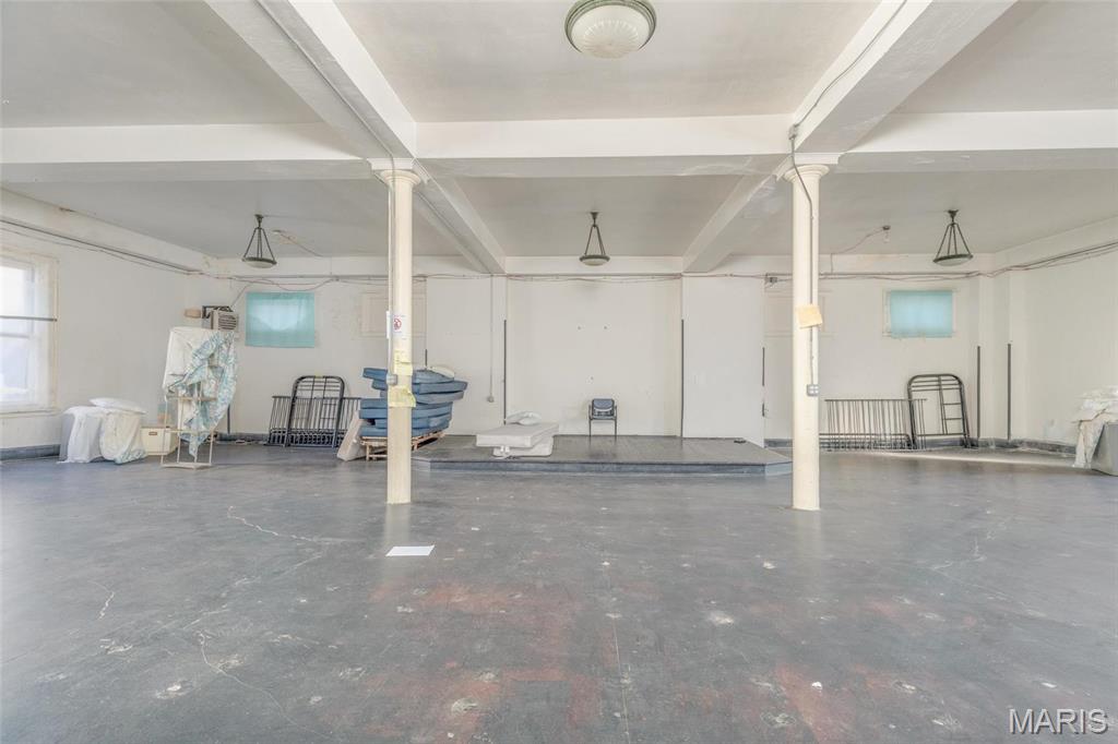 Lucas & Hunt Add - Commercial Sale