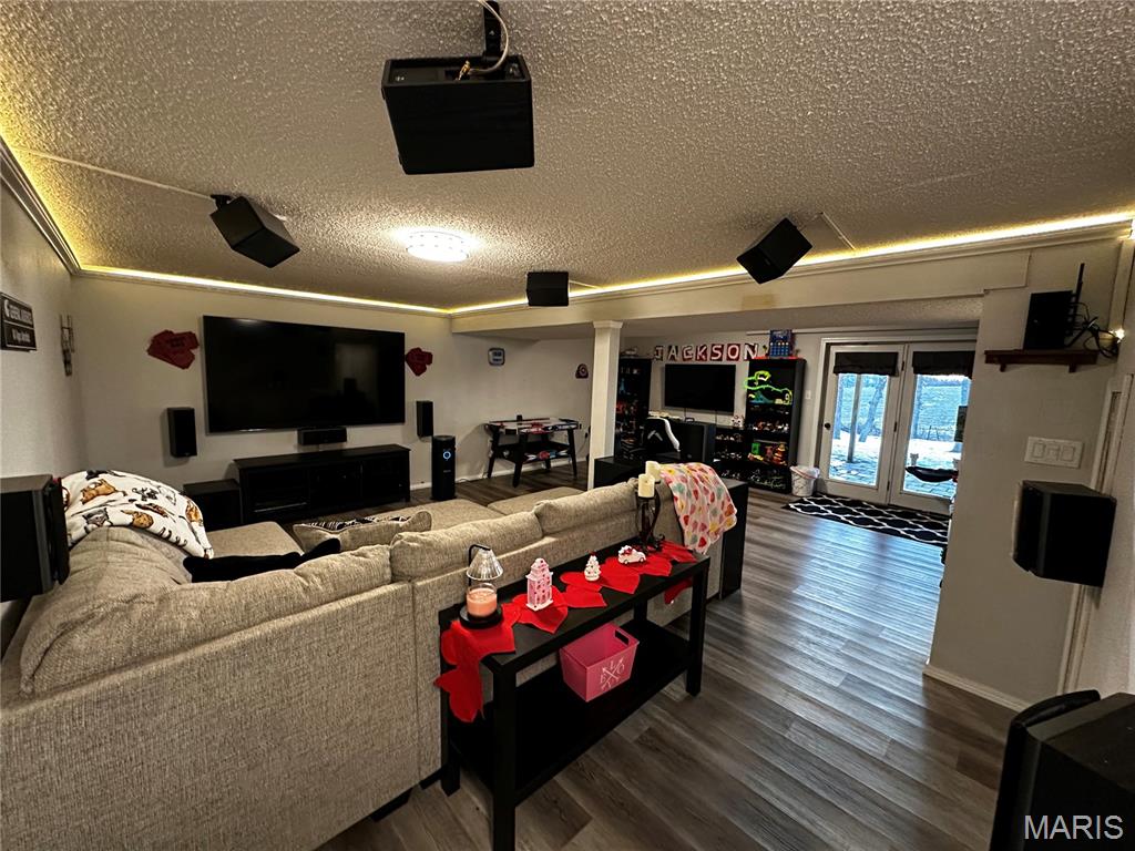 Hillcrest Manor - Residential