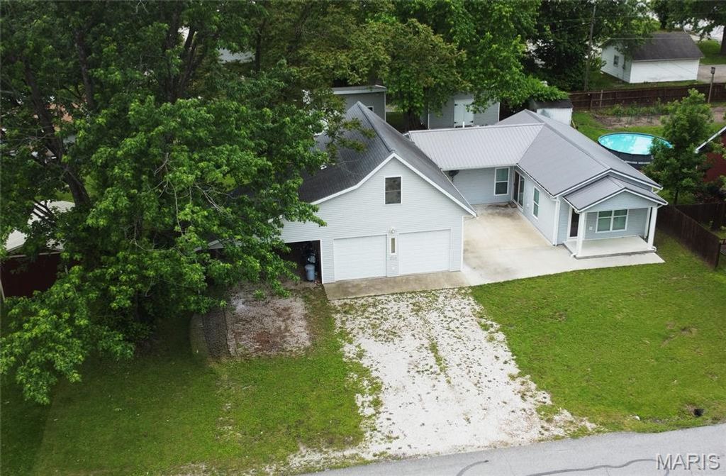 Photo of 311 S Wentz Street, Montgomery City, MO 63361 (MLS # 26028636)