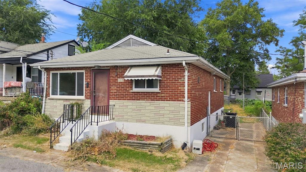 113 E Cartwright Avenue
