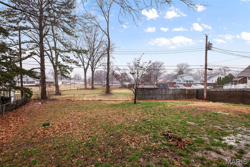 Reav-Tel Manor - Residential