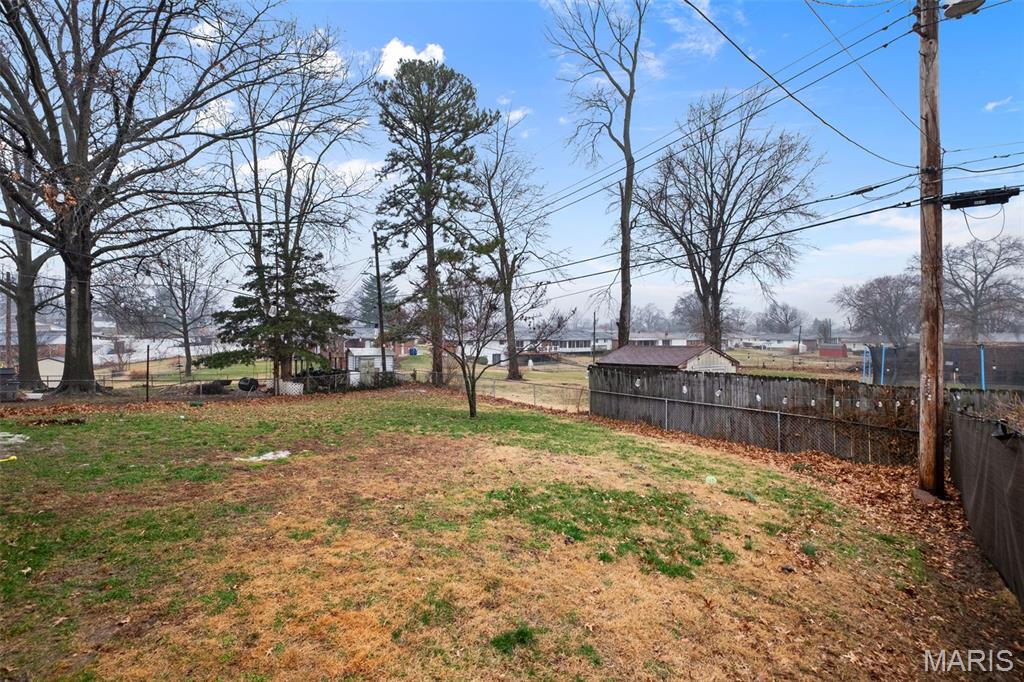 Reav-Tel Manor - Residential