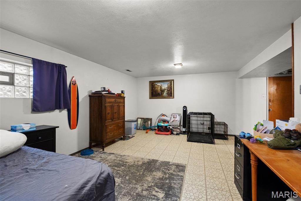 Reav-Tel Manor - Residential