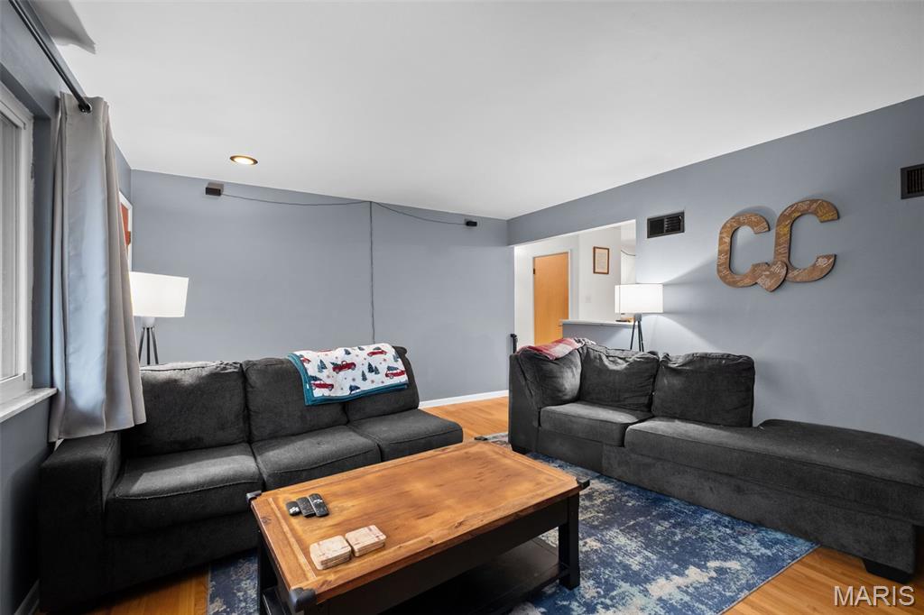 Reav-Tel Manor - Residential