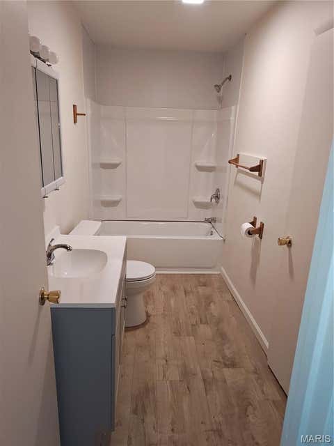 Tiny photo for 240 Lakeview Drive, Elsberry, MO 63343 (MLS # 26026600)