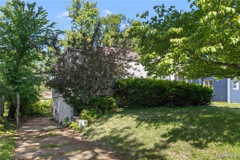 Tiny photo for 437 Warfield Avenue, St Louis, MO 63135 (MLS # 26027811)