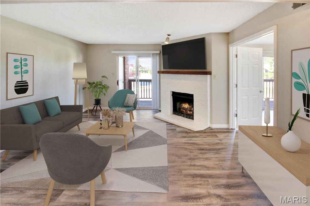 Photo of 121 Shirley Ridge Drive, St Charles, MO 63304 (MLS # 26021567)