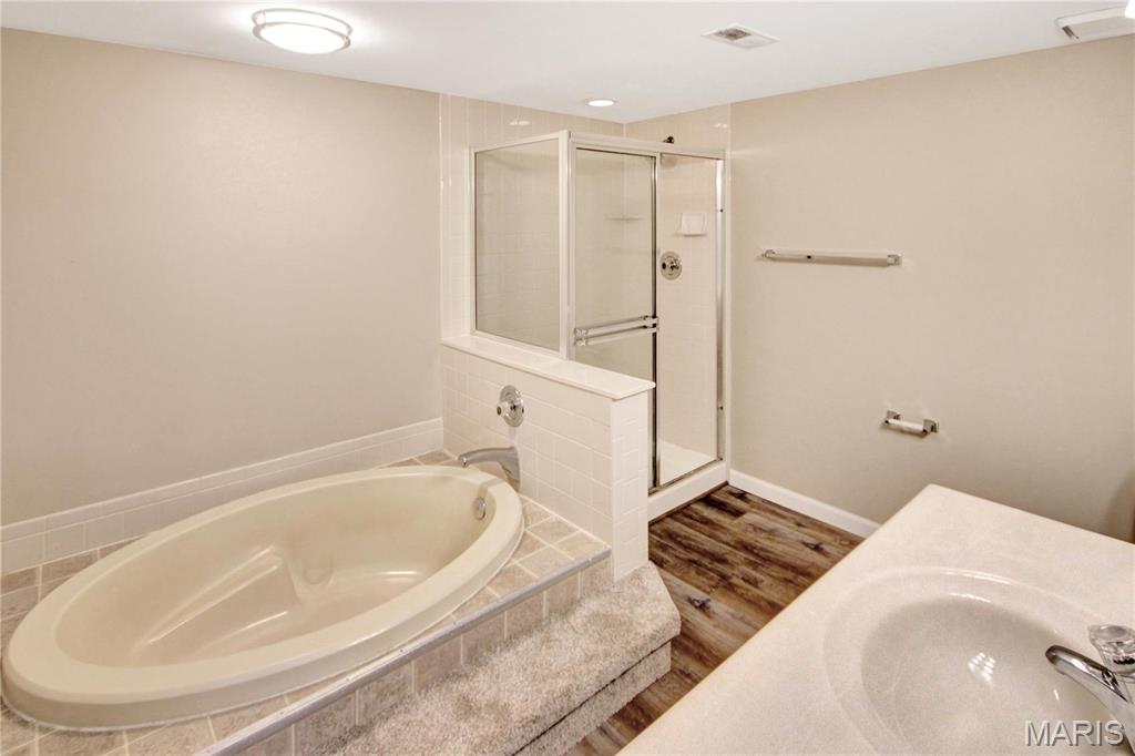 Meadow Ridge Condos Ph1 Stg2 - Residential Lease
