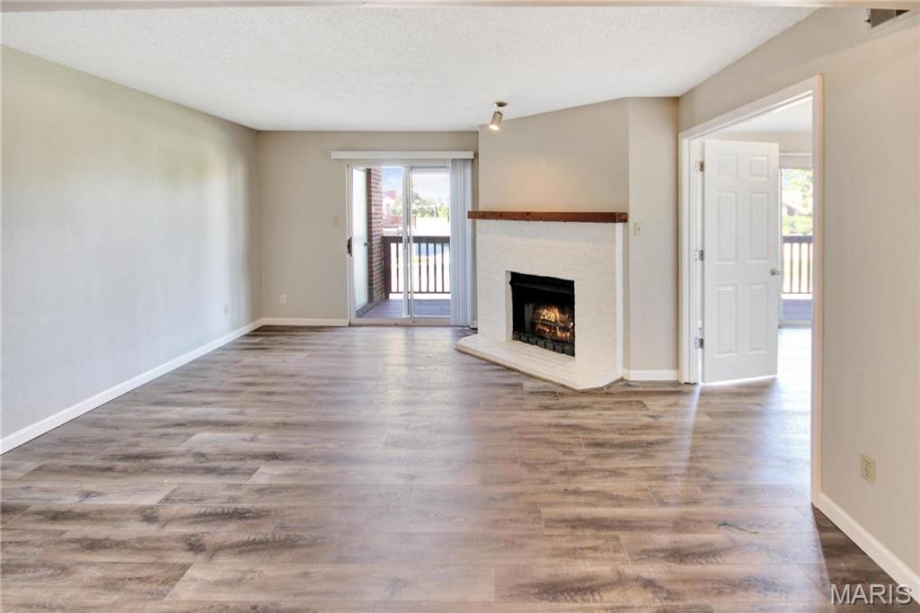 Photo of 121 Shirley Ridge Drive, St Charles, MO 63304 (MLS # 26021567)