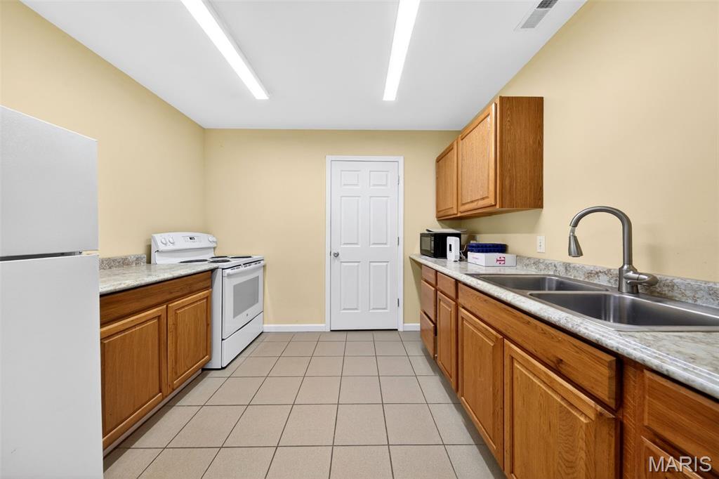 O T Of Franklin - Commercial Sale