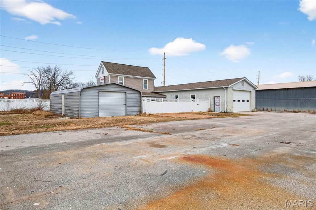 116 E Orleans Street