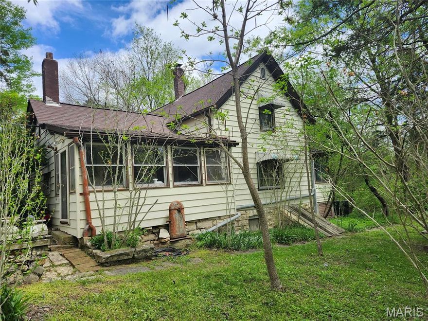 included in sale  2055 Plattin Rd apn: 19-4.0-19.0-0-000-022  3.47 acres
2065 Plattin Rd APN  19-4.0-19.0-0-000-024 clip 4324397139 1.35 Acres with building 
total 7.69 acres + or -
No drive by must have verbal appointment from Listing Broker 
1 lane private road 
no lock box