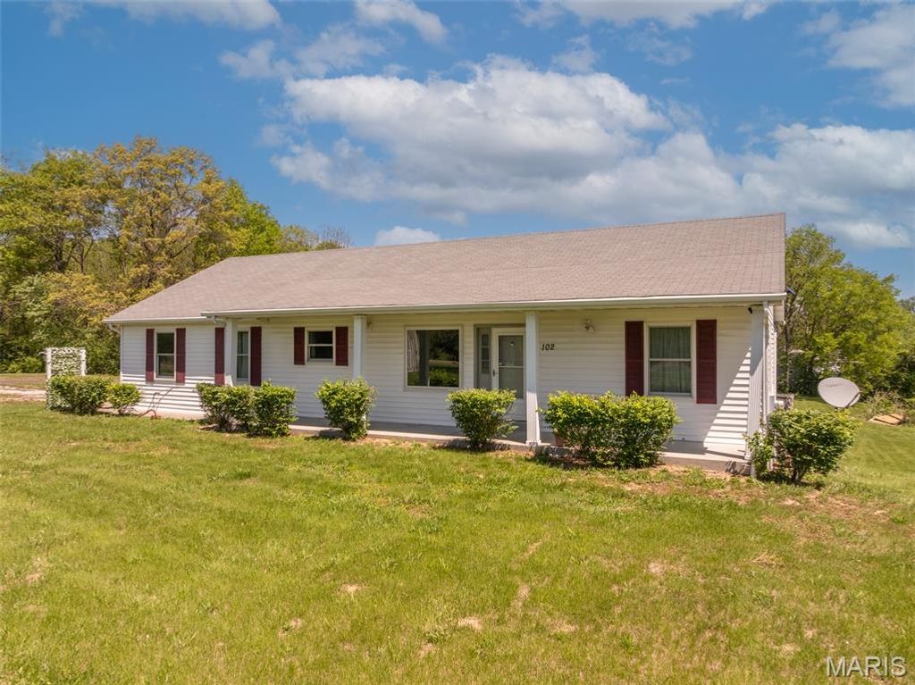 Photo of 102 Apple Grove Road, Foley, MO 63347 (MLS # 26024108)