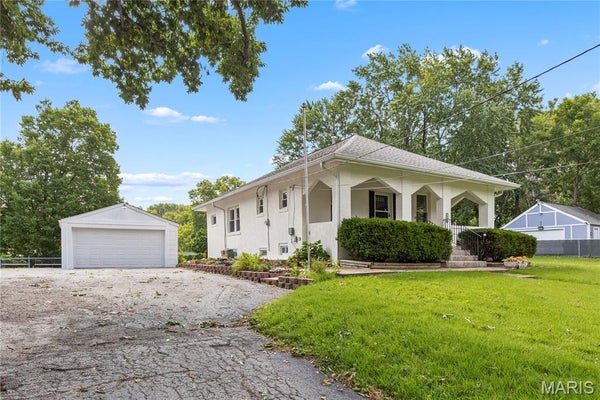 2970 WALTON RD, SAINT LOUIS, MO 63114 - Image 2e4849ca66454d0ccc14caaec0d632bb/741910133