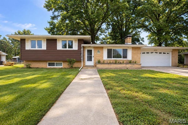 4806 PIERCE LN, GODFREY, IL 62035 - Image 2e4ca8a69b0e1f8a112dddeba2af8f98/1687289085
