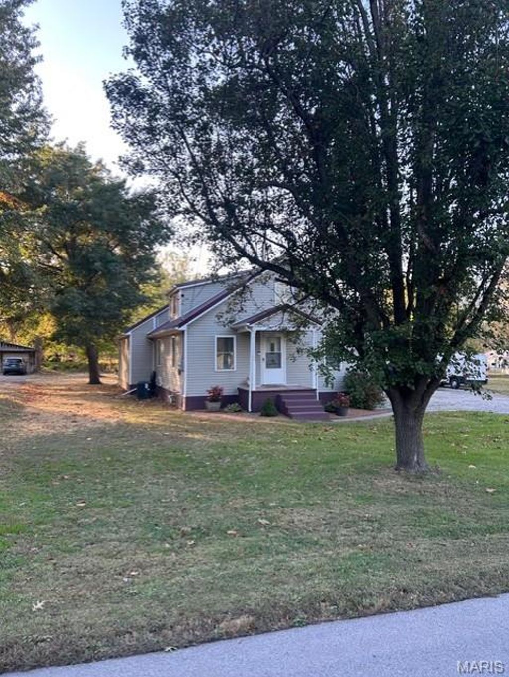 Photo of 1917 Owens Avenue, Hannibal, MO 63401 (MLS # 25073400)