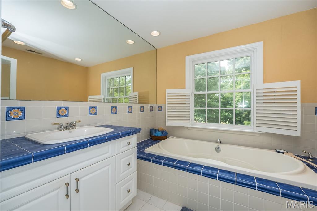 Algonquin Park - Residential