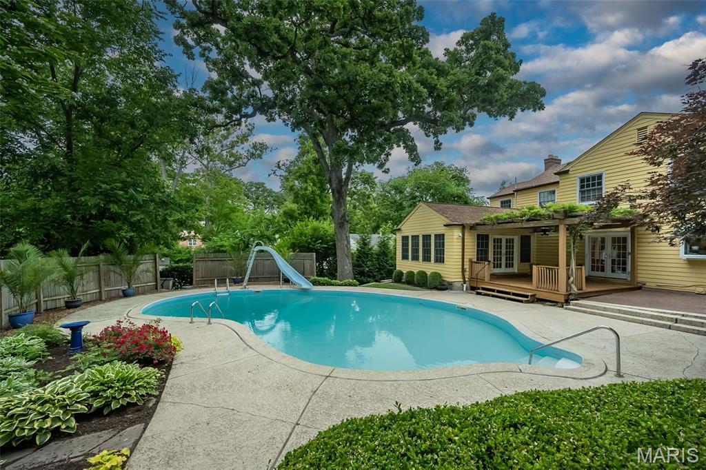 Algonquin Park - Residential