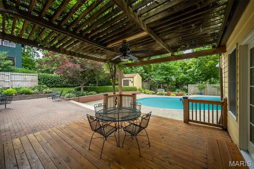 Algonquin Park - Residential