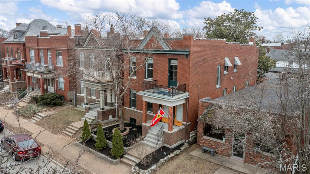 Piednoirs Re-Sub - Residential