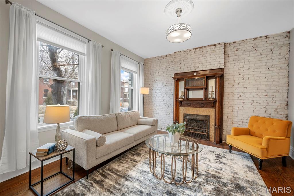 Piednoirs Re-Sub - Residential