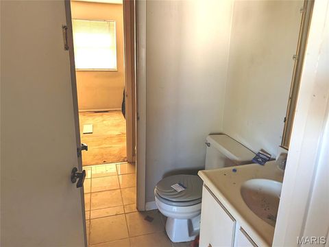 Tiny photo for 845 Wendevy Court, Ballwin, MO 63011 (MLS # 25081984)