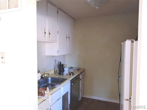 Tiny photo for 845 Wendevy Court, Ballwin, MO 63011 (MLS # 25081984)