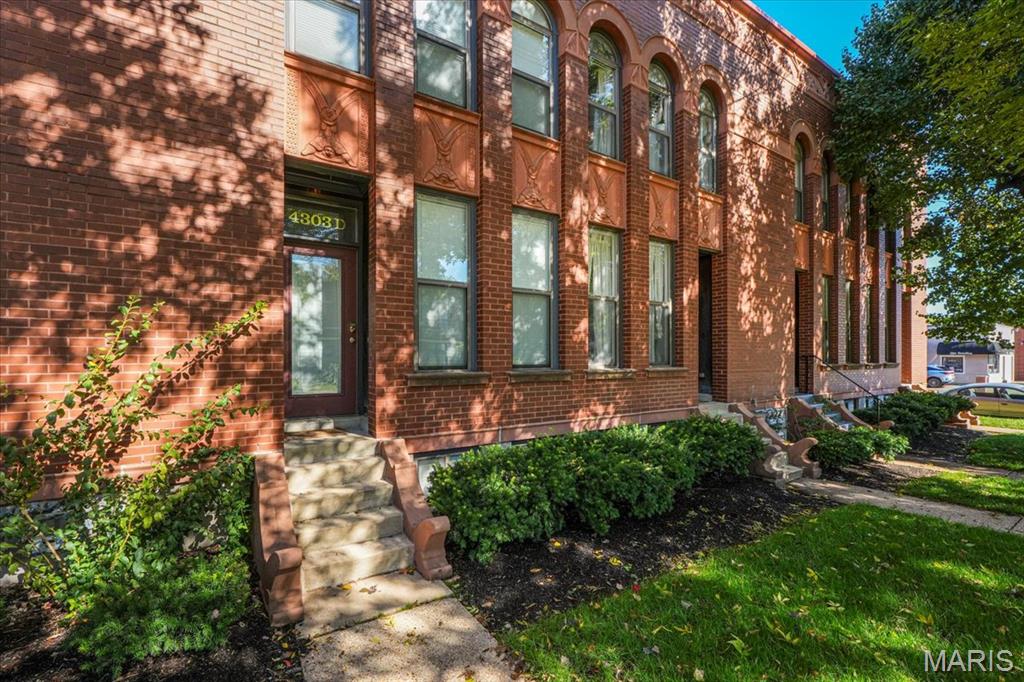 Laclede East - Residential
