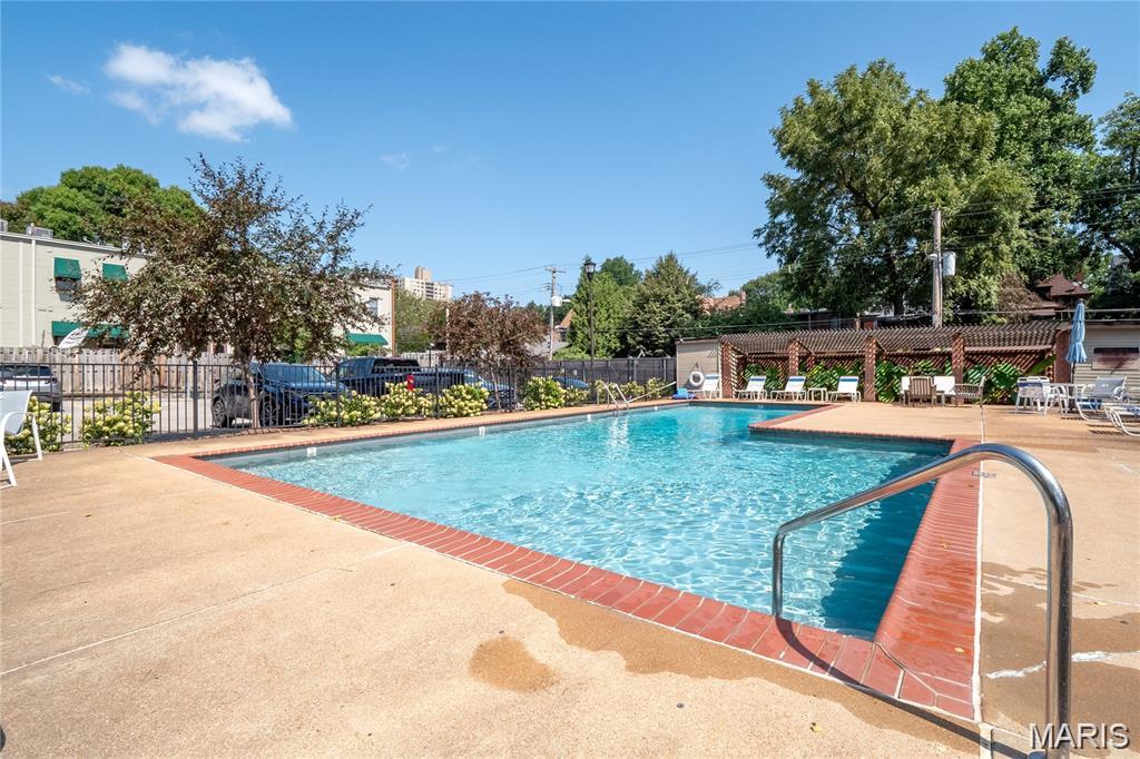 Laclede East - Residential