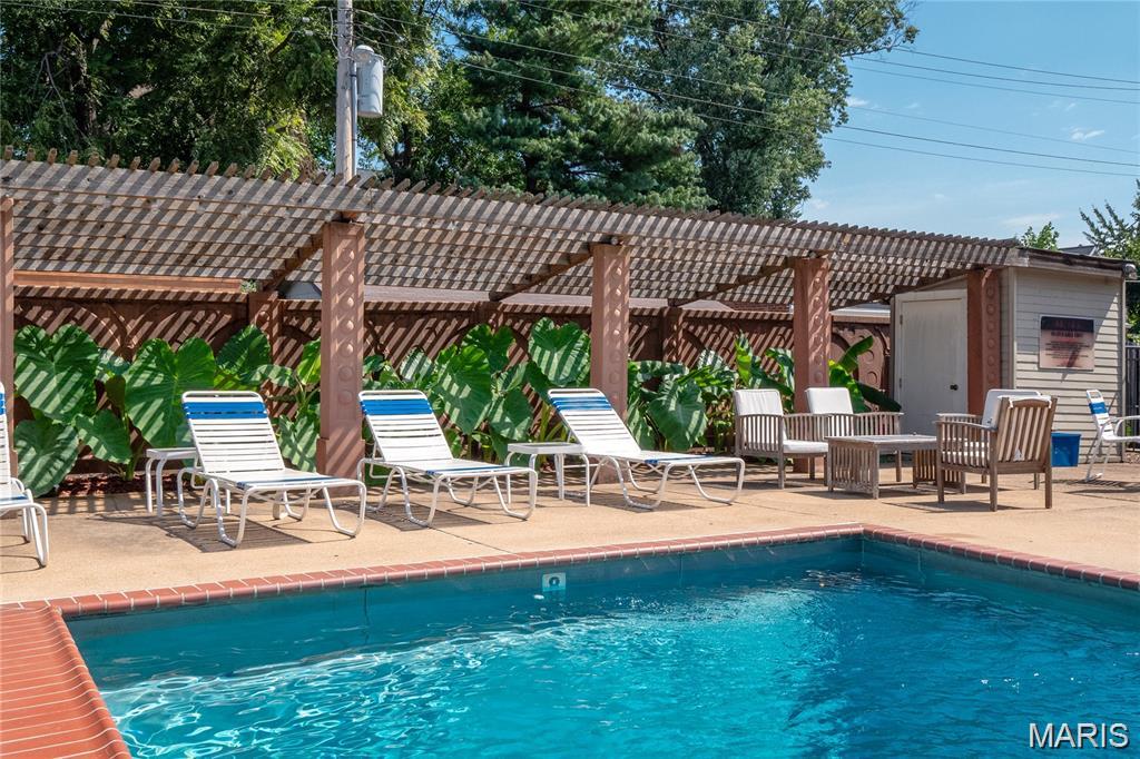 Laclede East - Residential