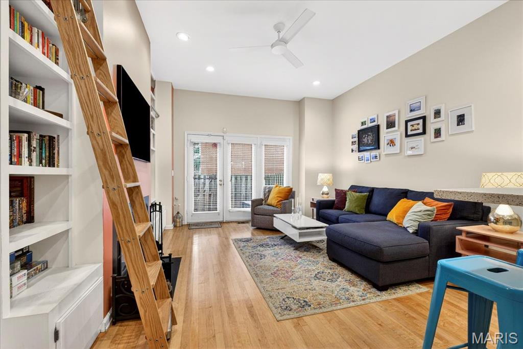 Laclede East - Residential