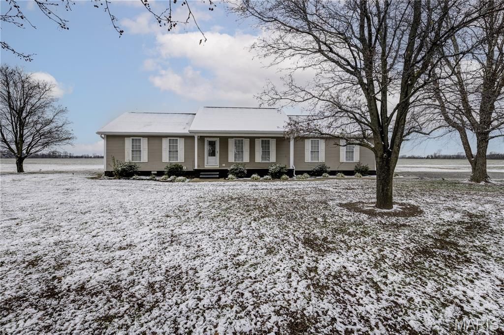 Photo of 61 Merrillian Drive, East Prairie, MO 63845 (MLS # 25079580)